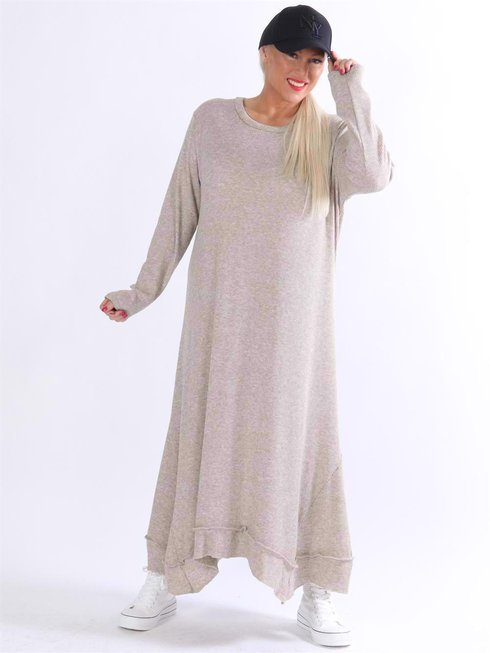 Norma - Lang blød ribbet kjole